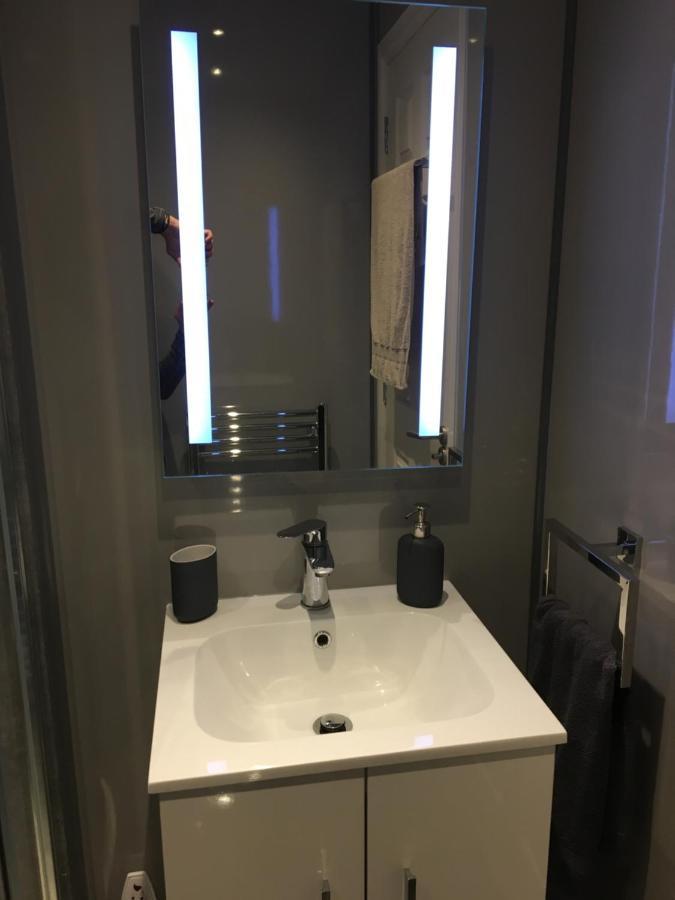 אדינבורו Holyrood Park Apartment מראה חיצוני תמונה