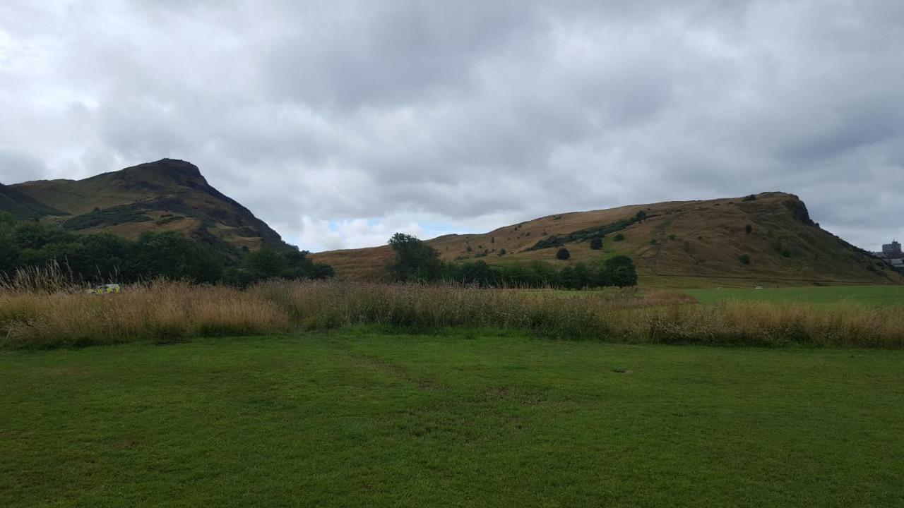 אדינבורו Holyrood Park Apartment מראה חיצוני תמונה