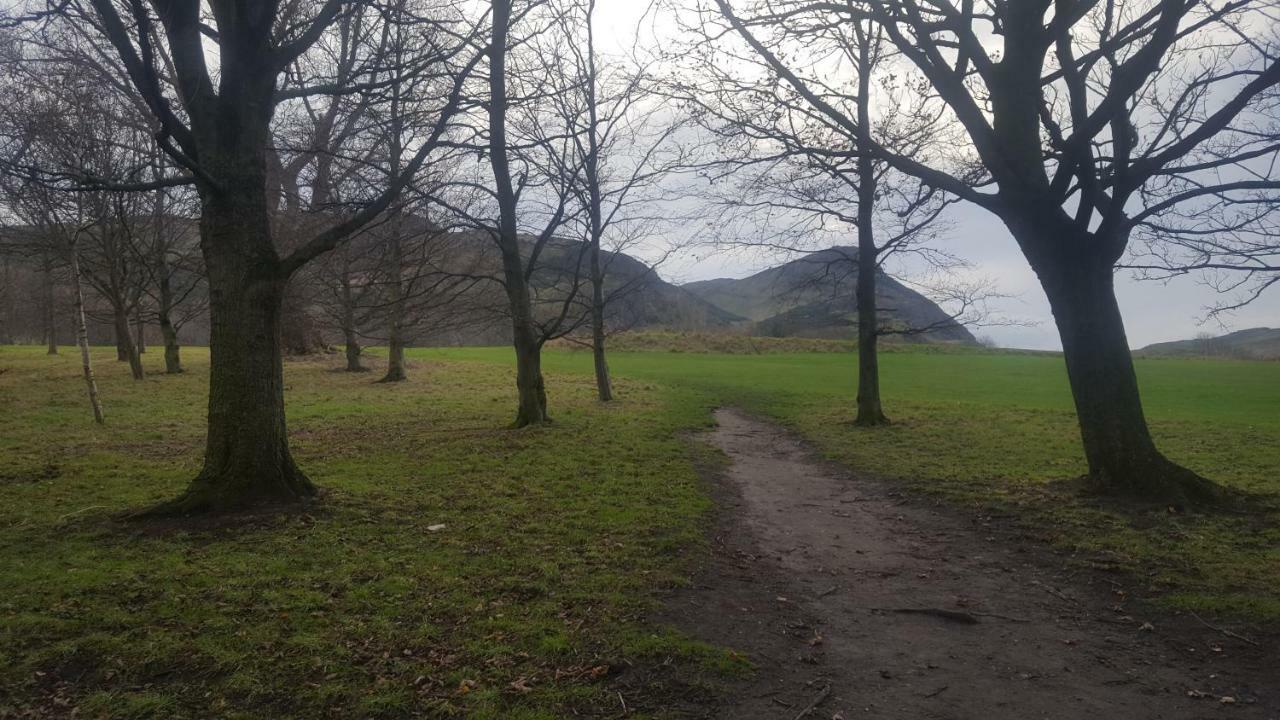 אדינבורו Holyrood Park Apartment מראה חיצוני תמונה